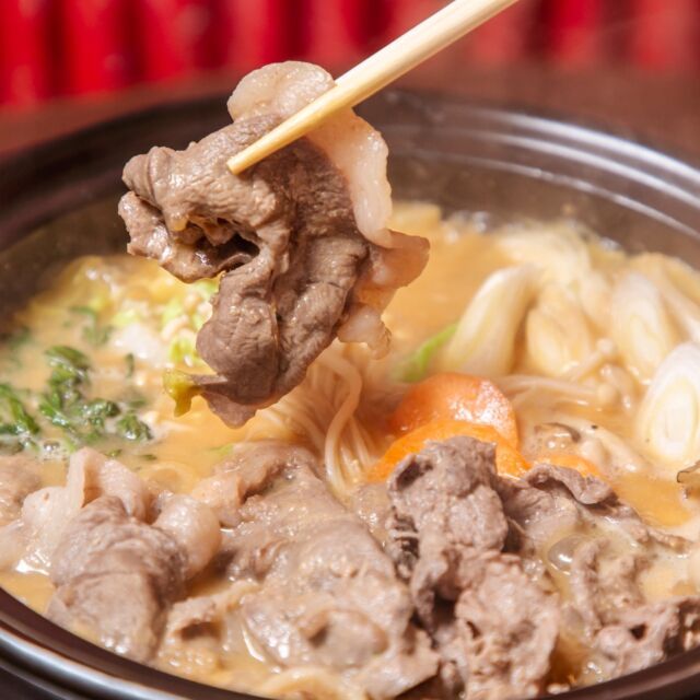 あけましておめでとうございます！🎍
本年も米とサーカスをよろしくお願いいたします。 
年始は1/3の昼12時より元気に営業スタート！

新春の集まりには、身体を芯から温める
「紅葉鍋コース」がおすすめ🦌🫕

北海道産エゾ鹿を堪能でき、自慢の一品料理＆
2H飲み放題込で4,480円と超リーズナブル✨ 
2012年の開店当初から愛される秘伝の味噌スープが、
滋味深い鹿肉に絡んでたまりません😋
一年の活力を養う、パワフルな新年会をぜひ米とサーカスで！

Happy New Year! 🎍 
We are open from 12:00 PM on Jan 3rd!
Start your year with our "Venison Hot Pot Course" 🦌🥘 
Enjoy Hokkaido Ezo Deer with our secret miso soup, perfected since 2012.
Only ¥4,480 — Includes a 5-dish meal and 2 hours of All-You-Can-Drink! ✨
Fuel your body for the new year with a powerful wild game feast at Kome to Circus! 😋🔥
━━━━━━━━━━━━━━━⠀
@kometocircusparco
📍東京都渋谷区宇田川町15-1 渋谷パルコB1⠀
🚃渋谷駅徒歩5分⠀
━━━━━━━━━━━━━━━⠀
📍B1, Shibuya Parco, 15-1 Udagawacho, Shibuya-ku, Tokyo
🚃 5 minutes walk from Shibuya station⠀
⏰⠀All days except Tuesday:⠀
12:00 - 16:00 ／17:00 - 22:30 ⠀
Tuesday:⠀17:00 - 22:30 ⠀
.................................
#米とサーカス
#ジビエ #渋谷PARCO 
#shibuya #鍋料理