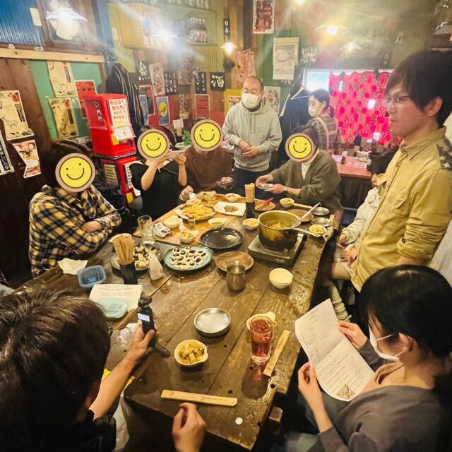 先週末のワークショップ【米とサーカスで昆虫食を楽しむ会】は
とっても楽しく終了しました🦗🔪💕

初参加の方も常連さんも
一緒にハチを抜いたり、
フェモハム入りのチーズボールを丸めたり
ミールワームを絞ったり
和気あいあいに料理をして
みんなで美味しくいただきました🙏

ハチの巣抜きは特に盛り上がるポイントですね🐝

次回は4/11（土）です
お楽しみに！

NPO法人昆虫食普及ネットワーク主催

↓詳細・申し込みはこちら↓
https://peatix.com/event/4745356
━━━━━━━━━━━━━━━⠀
@kometocircus 
📍東京都新宿区2-19-8
🚃高田馬場駅徒歩1分
平日・土日祝日　12-15:00 ／16-23:00 
※火曜のみ　17-23:00 
.................................
#米とサーカス
#NPO法人昆虫食普及ネットワーク 
#昆虫食 
#高田馬場 
#昆虫料理