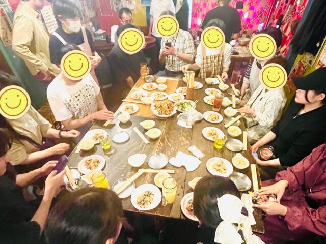 昨日のワークショップ【米とサーカスで昆虫食を楽しむ会】は
とっても楽しく終了しました🦗🔪💕

初参加の方も常連さんも
一緒にハチ🐝を抜いたり、
ミールワーム🐛を茹でたり
コオロギ🦗をかき揚げにしたり
和気あいあいに料理をして
みんなで美味しくいただきました🙏

ハチの巣抜きは特に大人気でした🐝

次回は6/13（土）です
お楽しみに！

NPO法人昆虫食普及ネットワーク主催

↓詳細・申し込みはこちら↓
https://peatix.com/event/4745356
━━━━━━━━━━━━━━━⠀
@kometocircus 
📍東京都新宿区2-19-8
🚃高田馬場駅徒歩1分
平日・土日祝日　12-15:00 ／16-23:00 
※火曜のみ　17-23:00 
.................................
#米とサーカス
#NPO法人昆虫食普及ネットワーク 
#昆虫食 
#高田馬場 
#昆虫料理