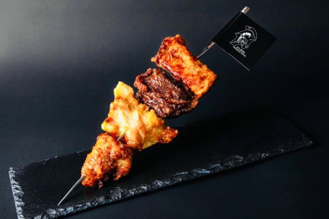 ▶︎▶︎▶︎コジプロ×米とサーカスコラボ中▷▷▷
未知の味覚を開拓「ルーデンス・ミートスピア」！
▶︎▶︎▶︎ Kojima Productions × Kome to Circus Collab! ▷▷▷

コジマプロダクションのシンボルキャラクター、
新しい未来へ進む宇宙飛行士「ルーデンス」🌟 
その手に掲げる「フラッグ・スピア」をイメージした、特製肉串が誕生！
Explore unknown flavors with the "Ludens Meat Spear"! 🌟
Inspired by the "Flag Spear" held by Kojima Productions' iconic astronaut character, Ludens, this special meat skewer is finally here!

米とサーカスの人気4種肉 ウサギ🐇／鹿🦌 ／鶏🐓 ／ワニ🐊
「未知の食」を一度に体験していただけます。
Experience 4 of our most popular meats all at once:
Rabbit 🐇 / Venison 🦌 / Chicken 🐓 / Crocodile 🐊

🔗プロフィールのリンクよりWEB予約受付中
備考欄にご希望のメニューをご記載下さい
当日注文も承りますが、提供にお時間をいただく場合がございます
🔗 Web reservations are available via the link in our bio!
*Please write your desired menu in the notes section when booking.
━━━━━━━━━━━━━━━⠀
@kometocircusparco
📍東京都渋谷区宇田川町15-1 渋谷パルコB1⠀
🚃渋谷駅徒歩5分⠀
📍B1, Shibuya Parco, 15-1 Udagawacho, Shibuya-ku, Tokyo
🚃 5 minutes walk from Shibuya station⠀
⏰⠀12:00 - 16:00 ／17:00 - 22:30 ⠀
━━━━━━━━━━━━━━━
#米とサーカス
#kojimaproductions
#渋谷parco
#小島秀夫 監督
#ルーデンス